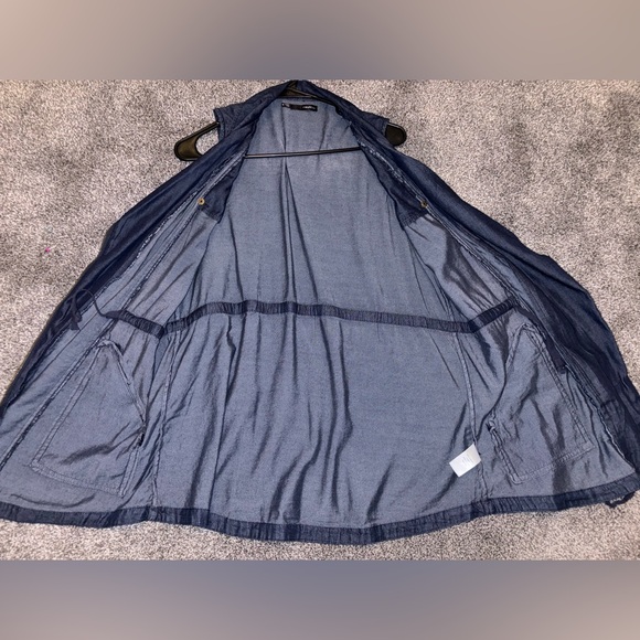 MAURICES DENIM VEST— (MED) - Picture 4 of 12